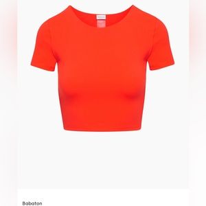 BNWT Aritzia Babaton cropped t shirt